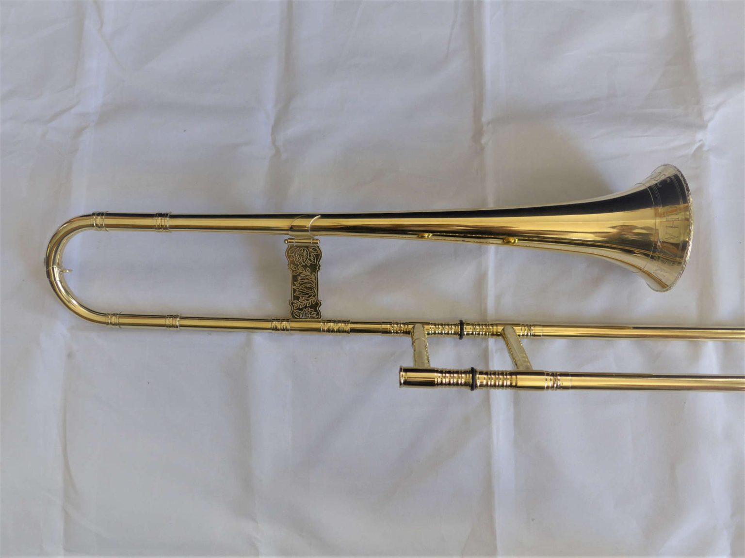 Boccaglio trombone Bach CORP. 6-1/2A gambo grande Boccaglio trombone Bach CORP. 6-1/2A gambo grande
